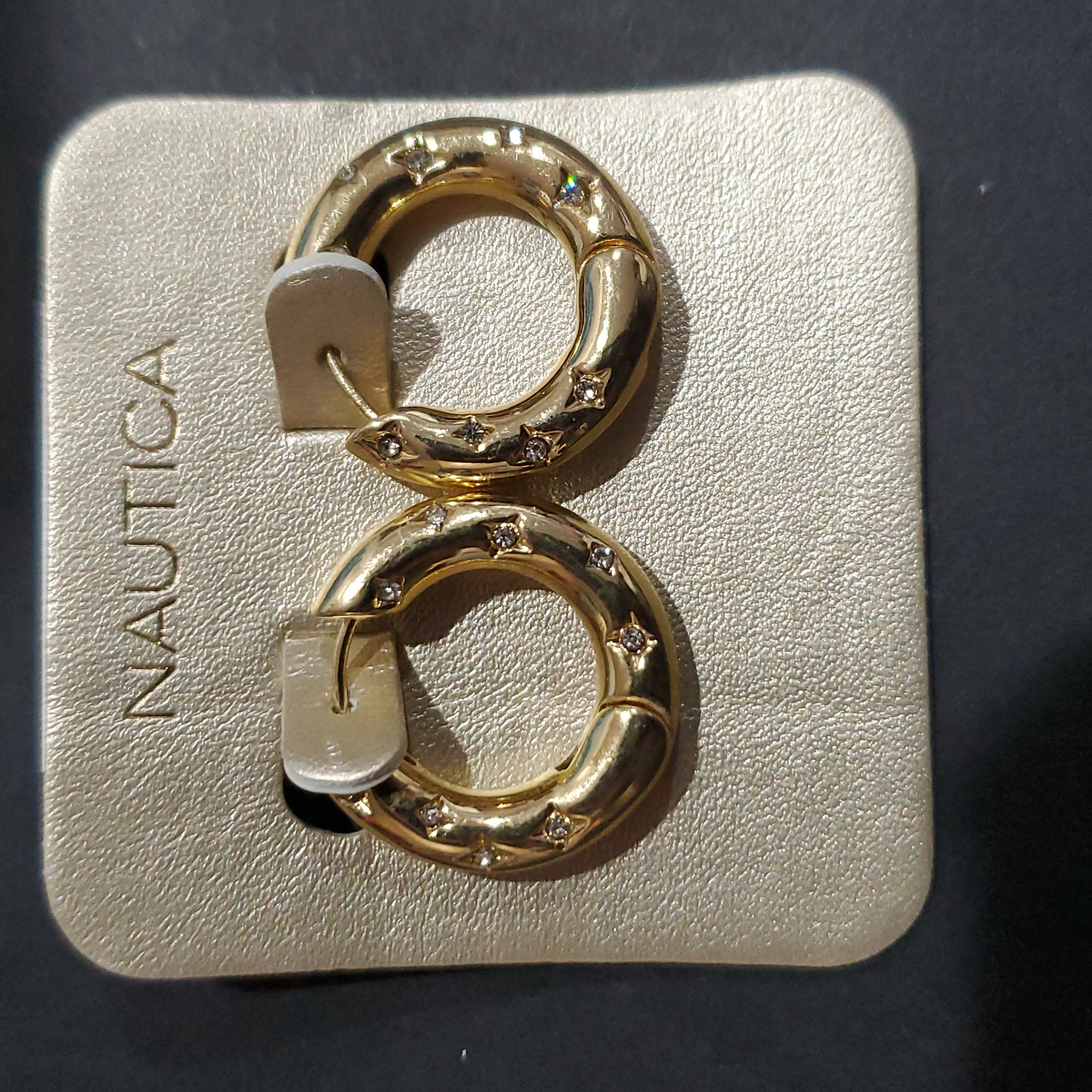 Nautica Pave Studded Gold Tone Christmas Wreath Shaped 25mm Hoop Earrings New